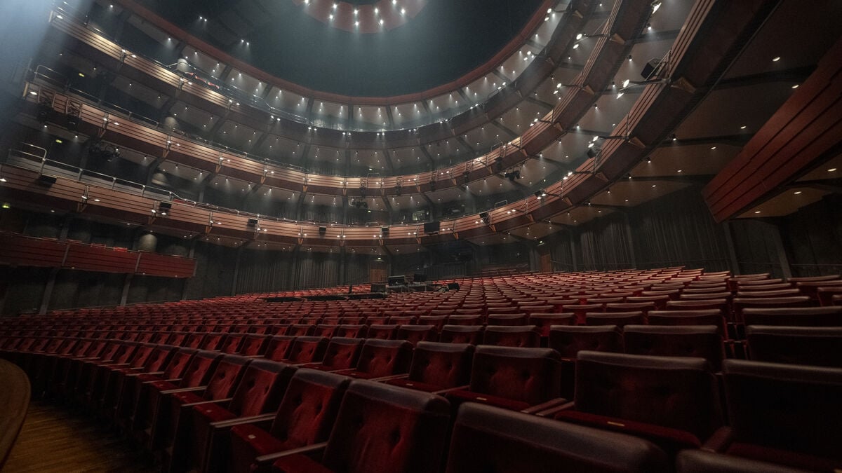 Gothenburg Opera postpones 1984 premiere by up to two years