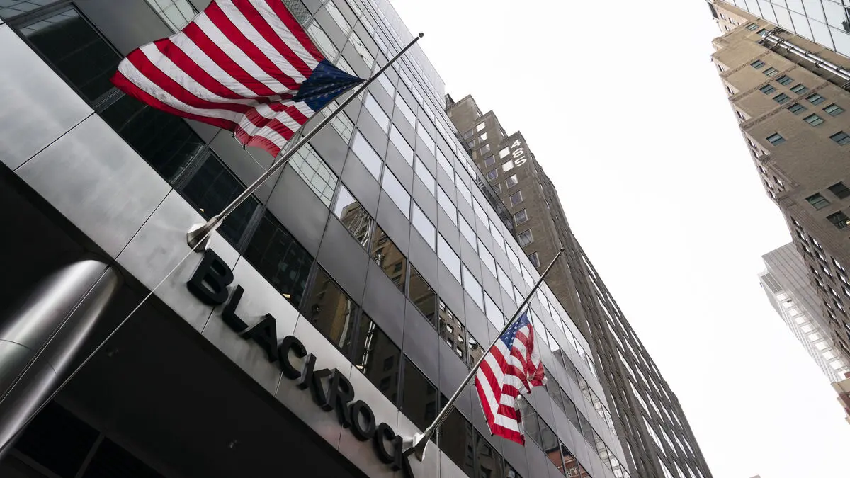BlackRock assets under management top $15 trillion after record inflows