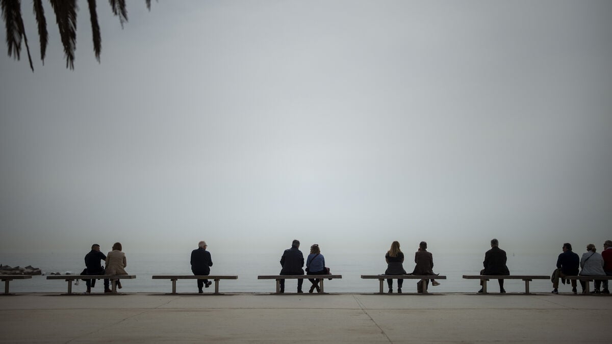 Half a million undocumented immigrants in Spain will be allowed to stay