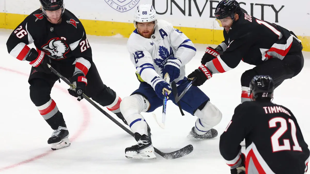 Nylander Extends Scoring Streak but Leaves Game Injured