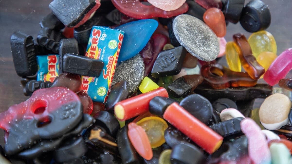 Orkla buys Dutch candy maker to expand Bubs production in Europe