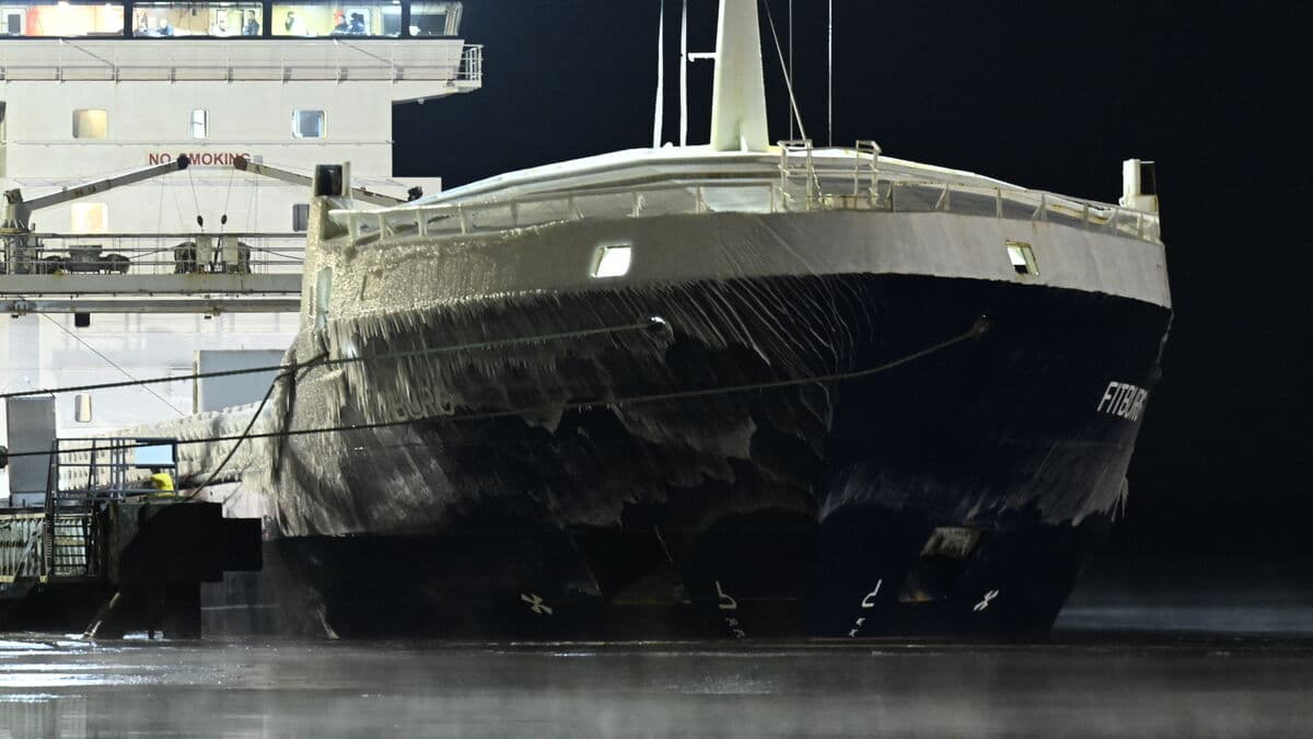 Anchor dragged several kilometers in cable break between Finland and Estonia