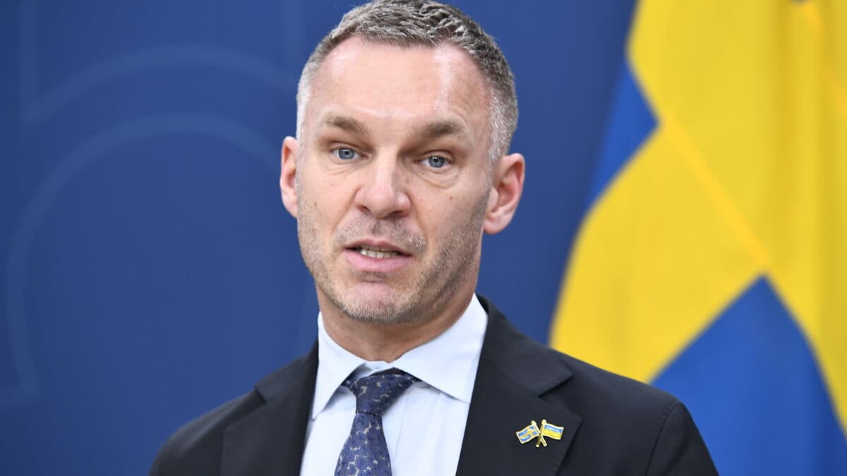 Municipalities that raise taxes will face a penalty fee for three years