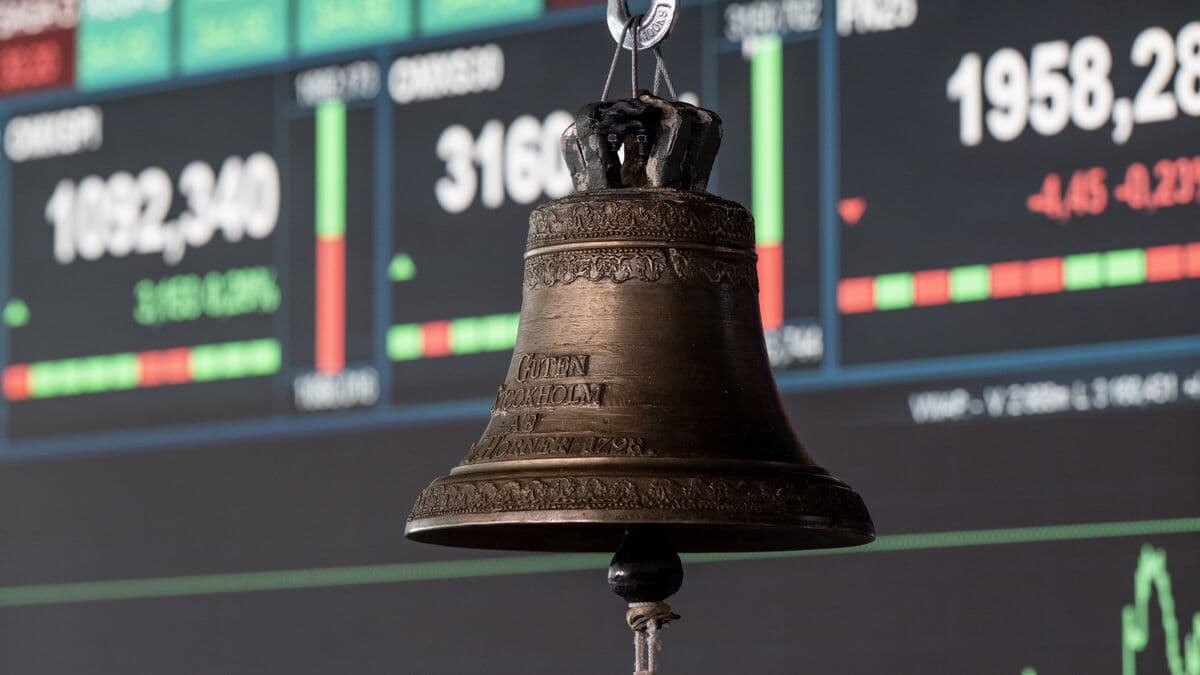 Stock market points higher at the start of the week