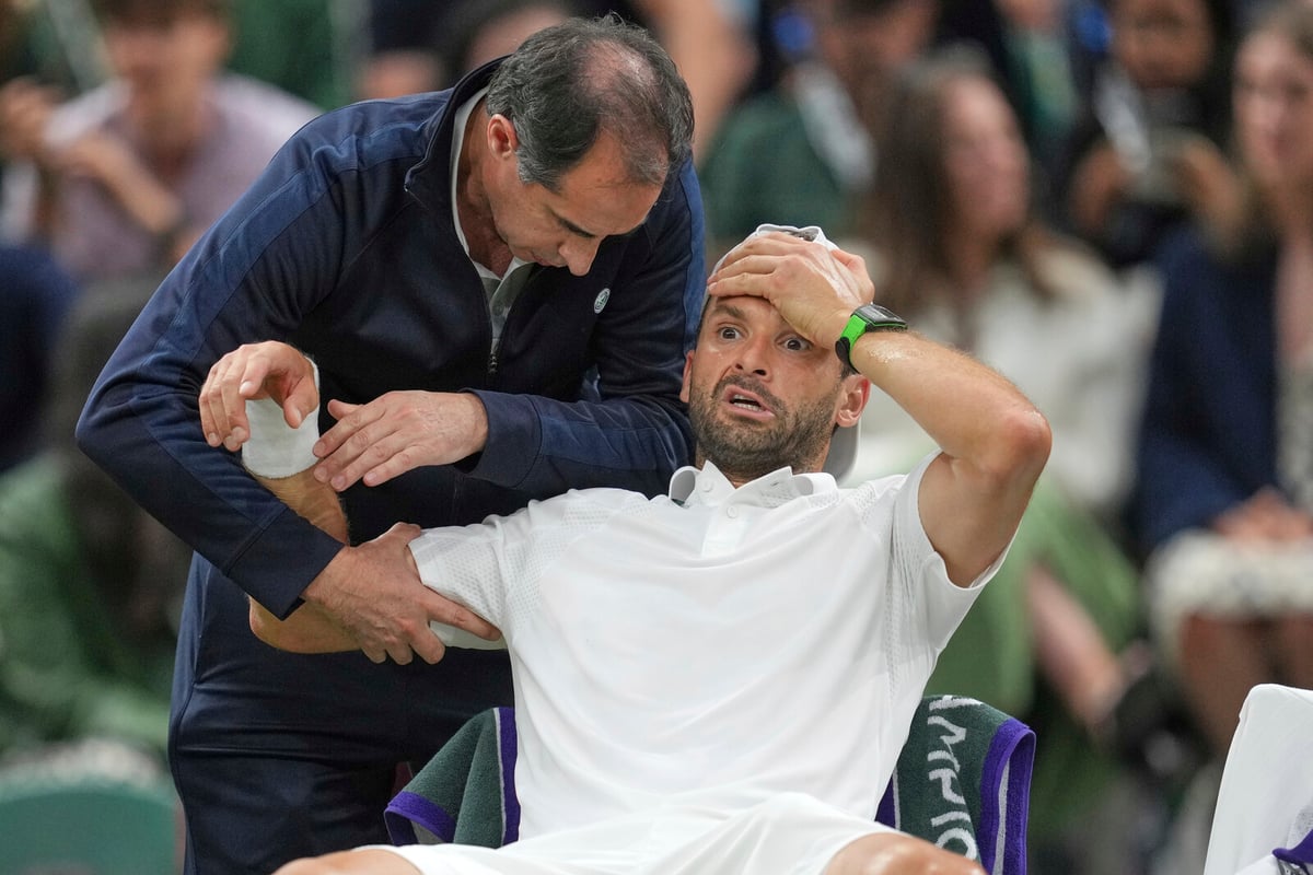 Jannik Sinner Advances to Wimbledon Quarterfinals After Injury Drama