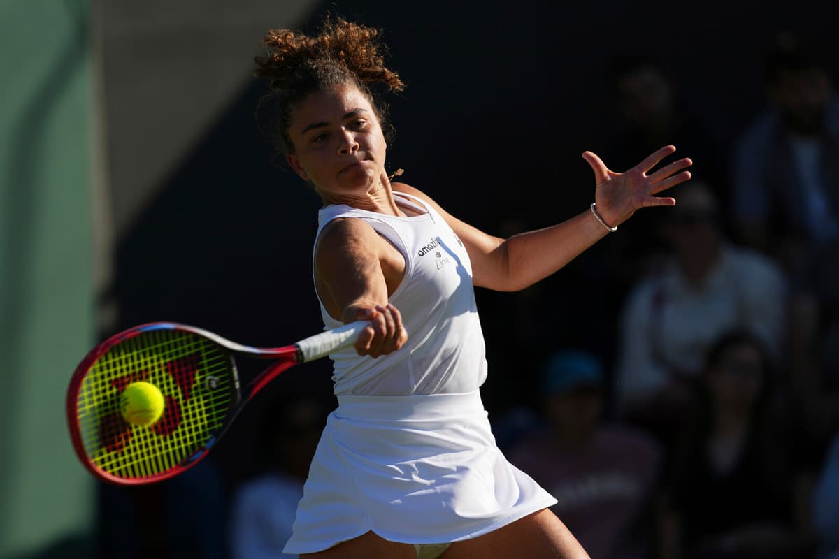 Jasmine Paolini Exits Wimbledon After Loss to Kamilla Rachimova