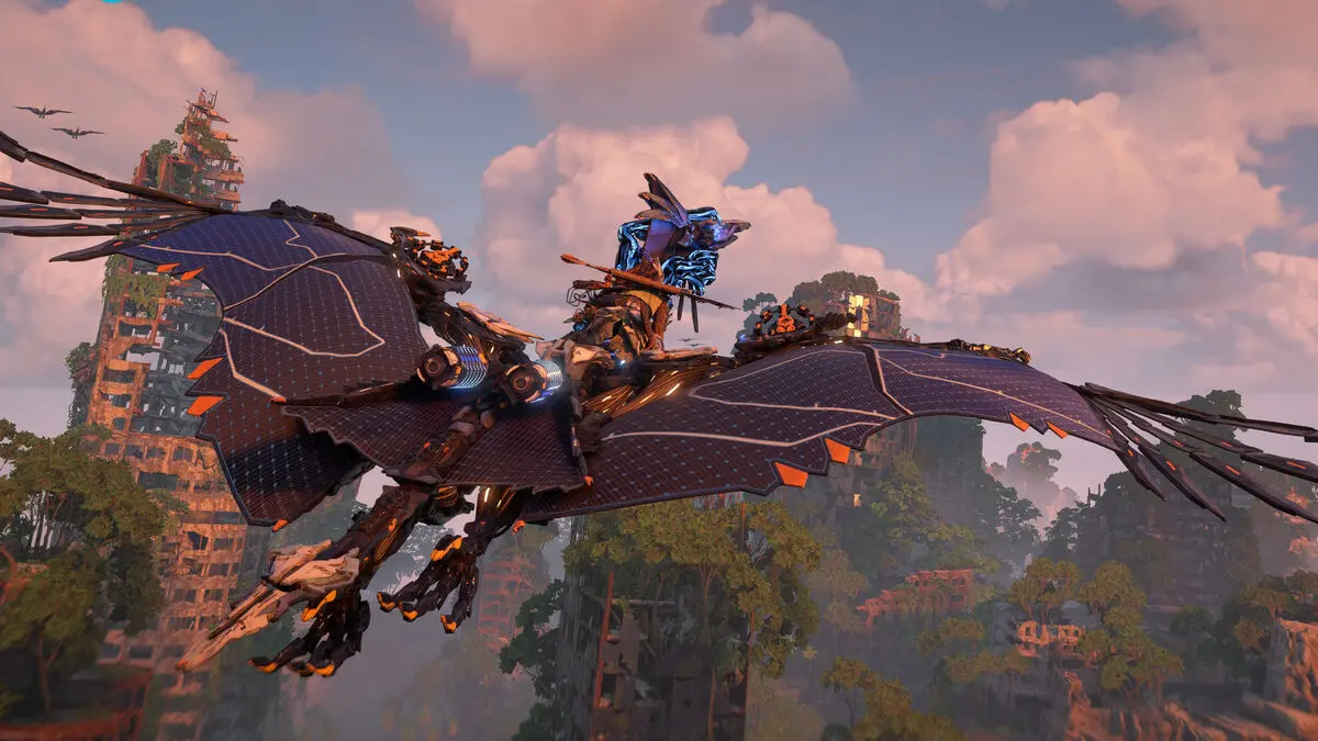 "Horizon" becomes an online game