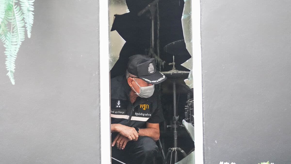 Bangkok pub fire: emergency exits may have been blocked, 27 dead