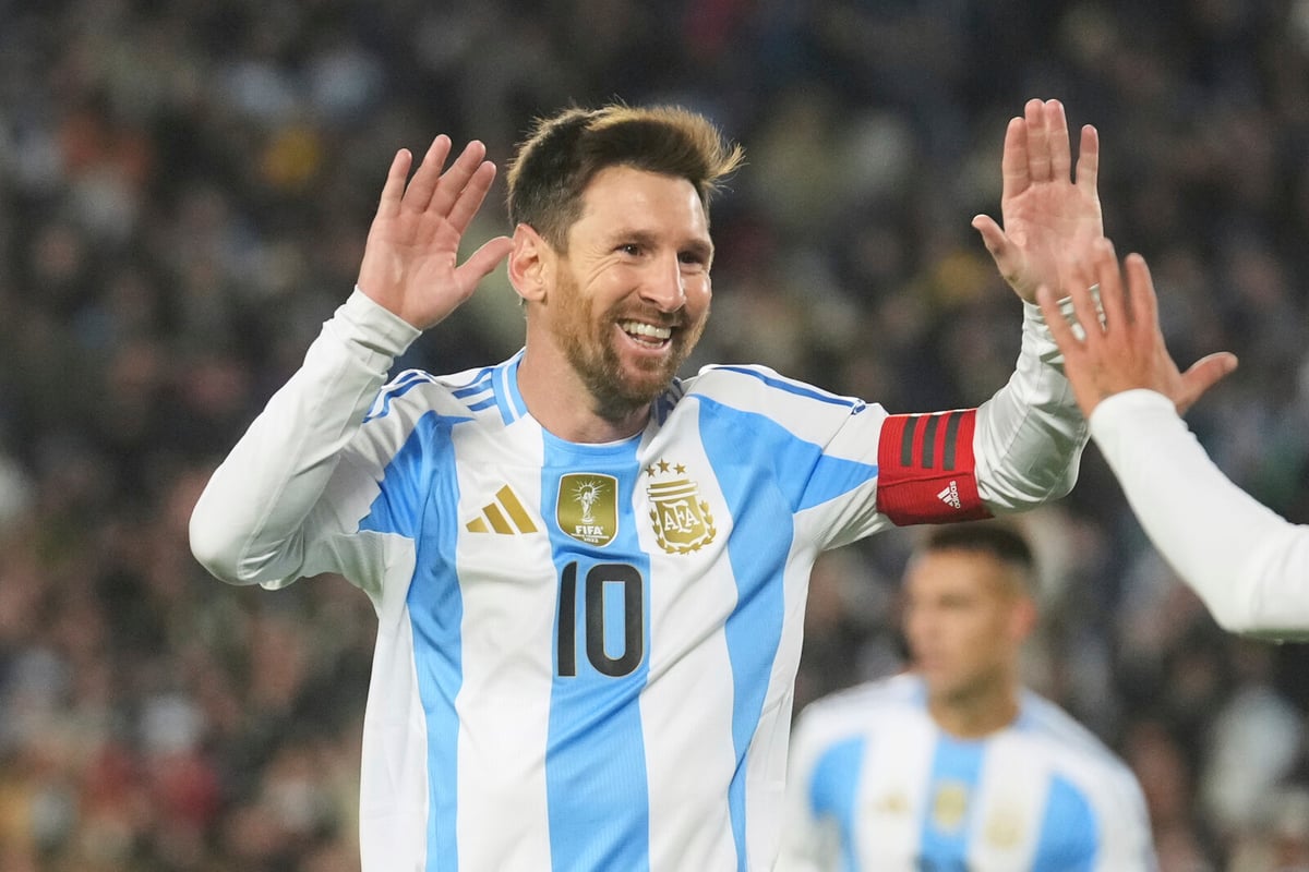 Messi Scores Twice in Emotional Farewell Match in Argentina