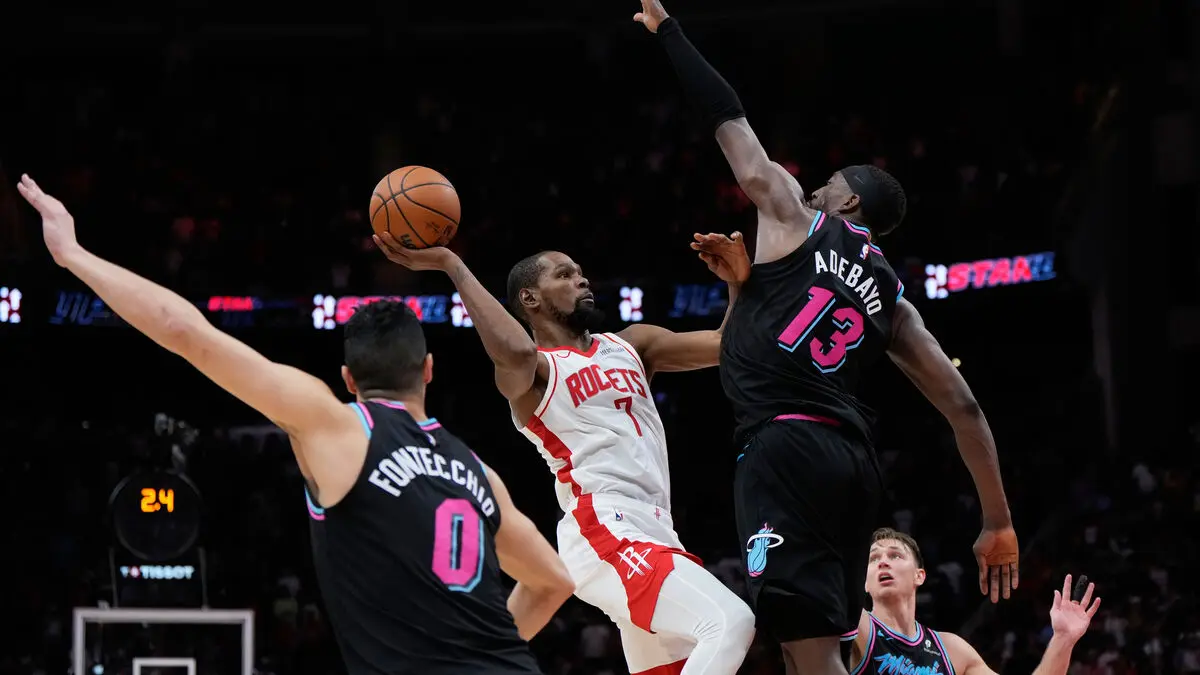 Kevin Durant Surpasses Michael Jordan on NBA All-Time Scoring List