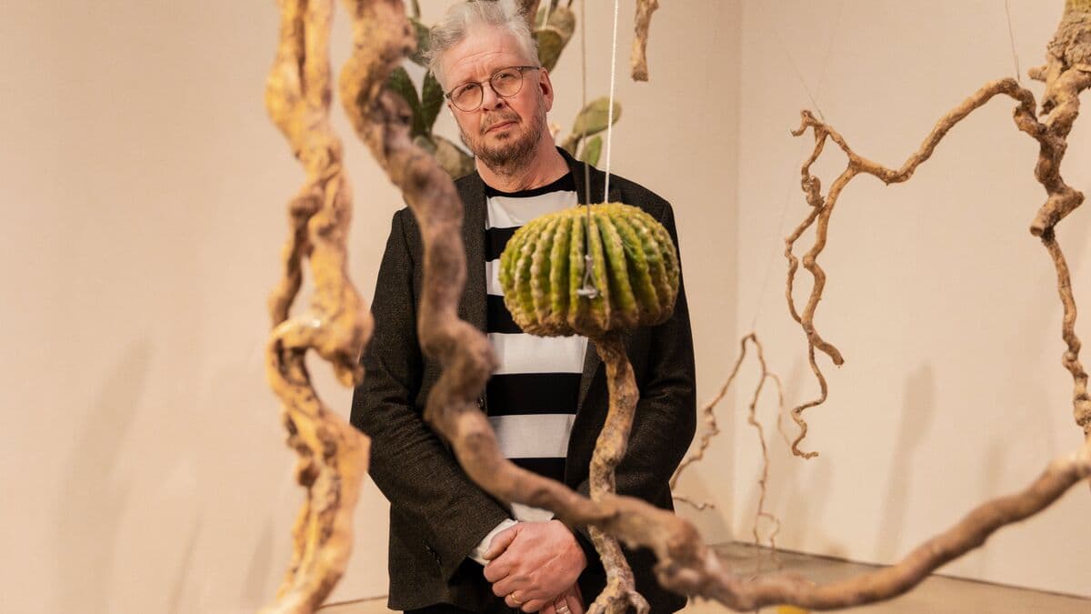 Swedish artist Roland Persson receives Finland's biggest art prize