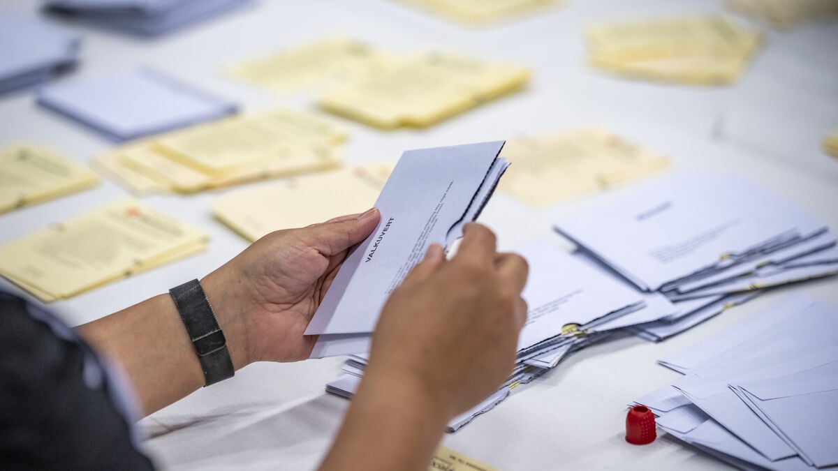 Stockholm City Council calls extraordinary meeting over suspected election fraud