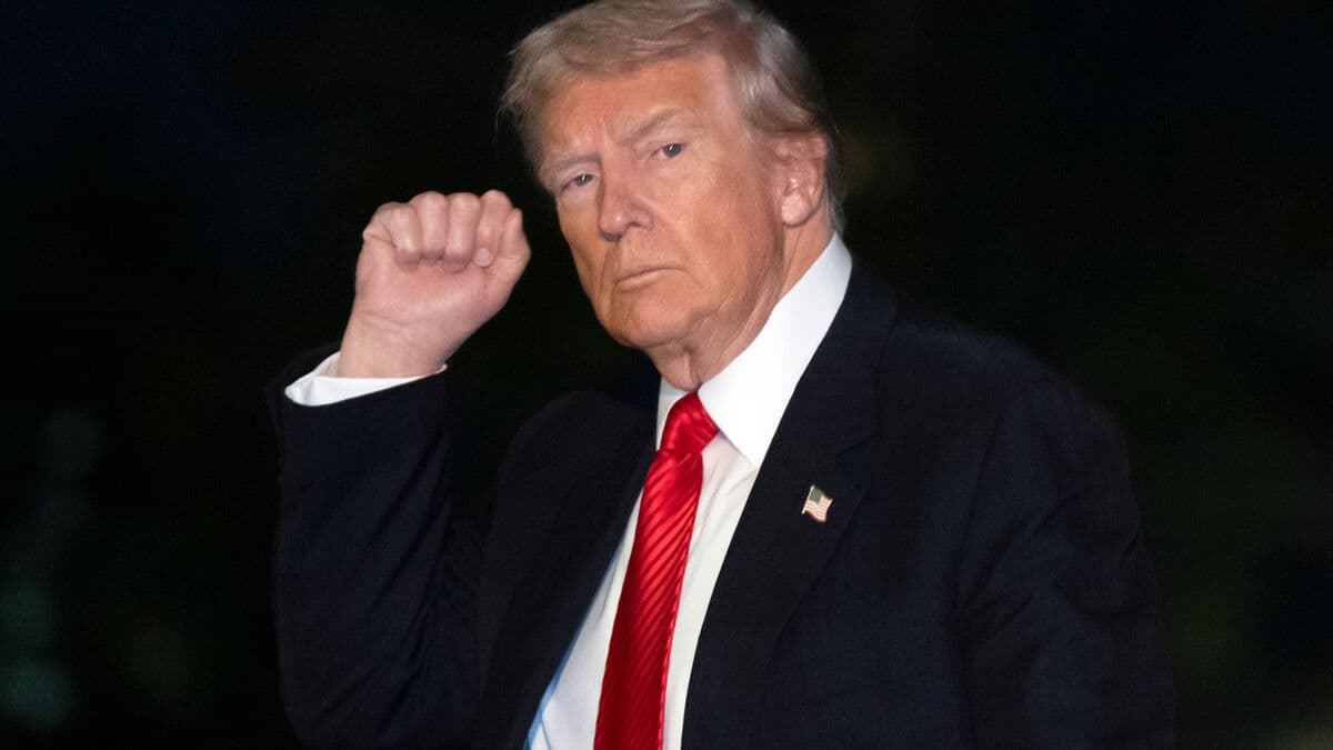 Trump stands by nuclear tests