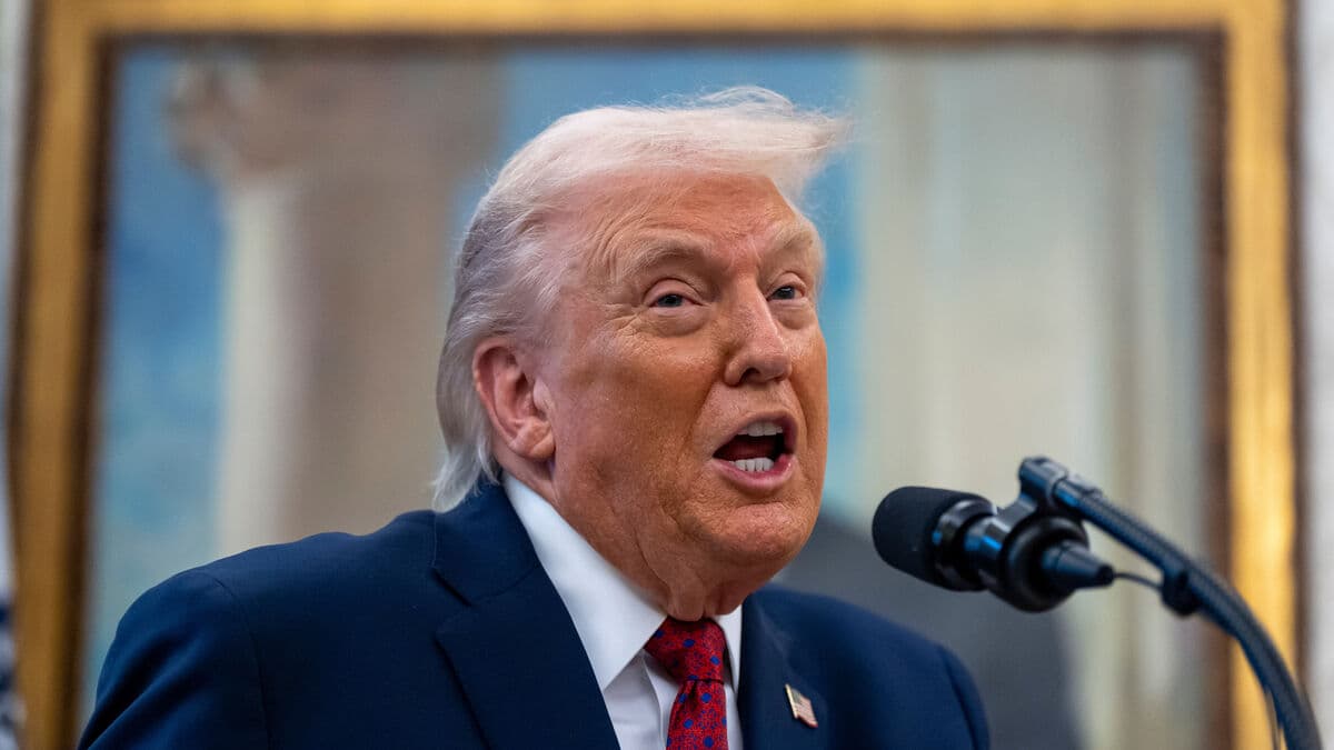 Trump sues BBC for billions