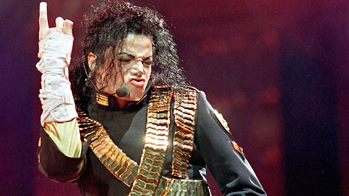 First trailer for Michael Jackson movie out