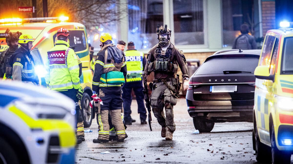 Police Radio Overload During Risbergska Operation
