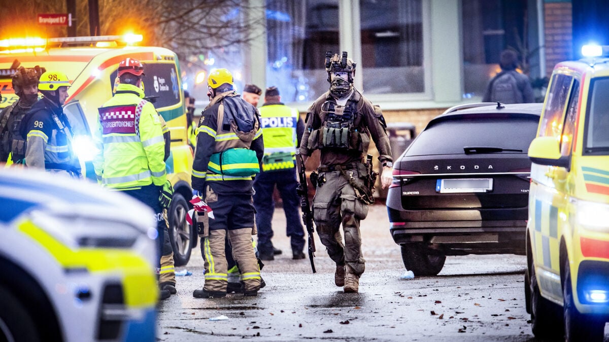 Police Radio Overload During Risbergska Operation