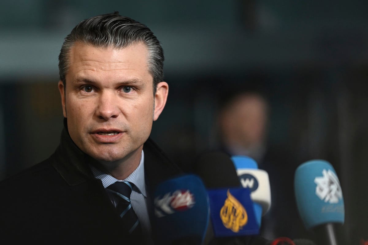 Hegseth Faces New Chat Scandal Over Yemen Attack Plans