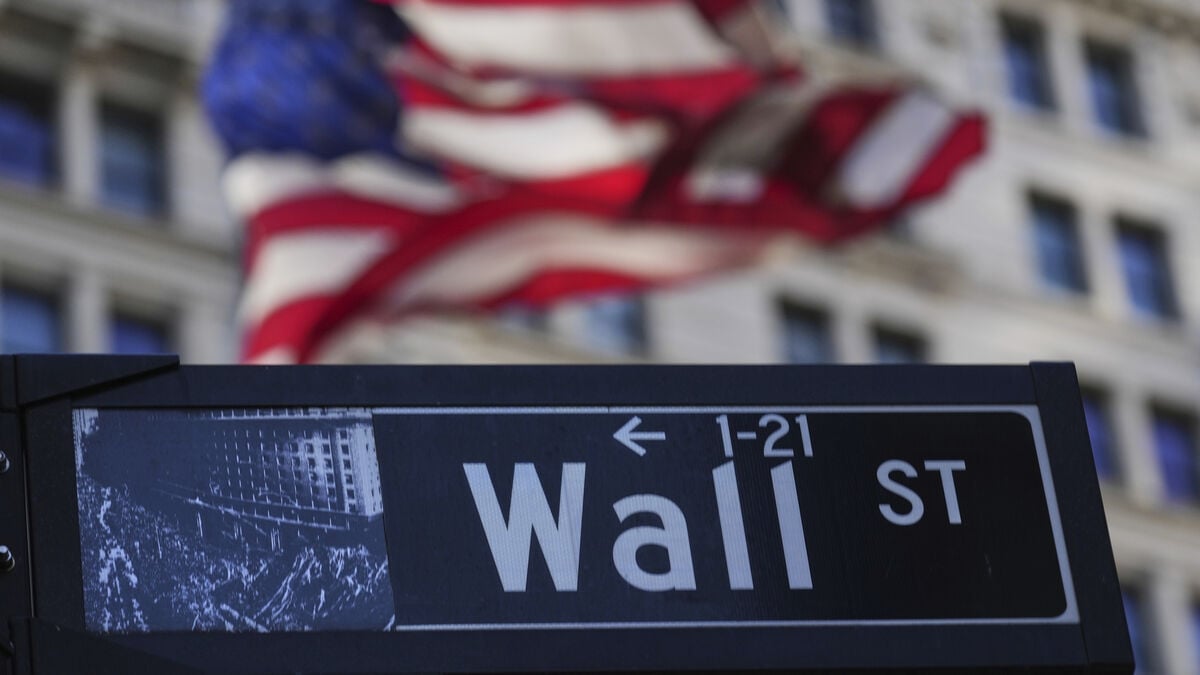 US bond yields hit highest level since 2002, Wall Street falls