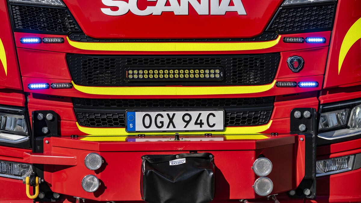 Fire at waste facility in Hästveda prompts public warning