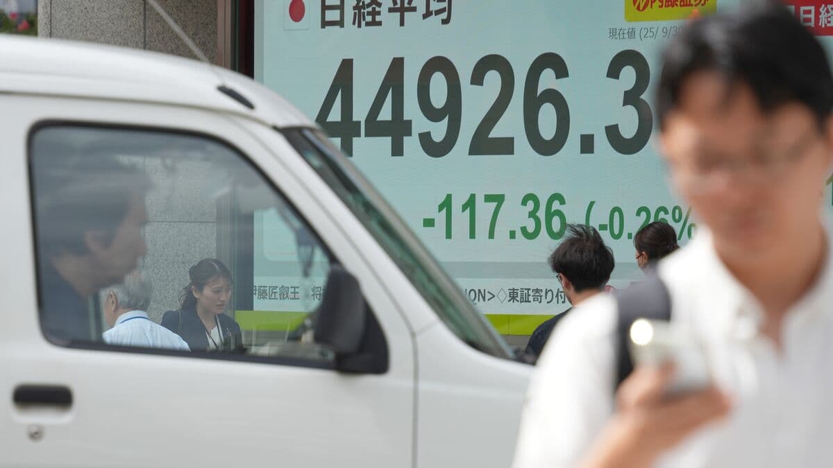 Stock markets in Asia down sharply at the open