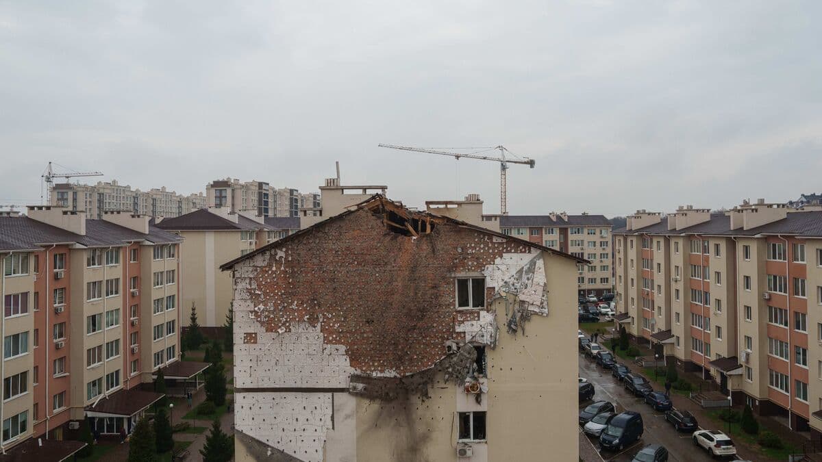 Death toll rises after Good Friday attacks in Ukraine