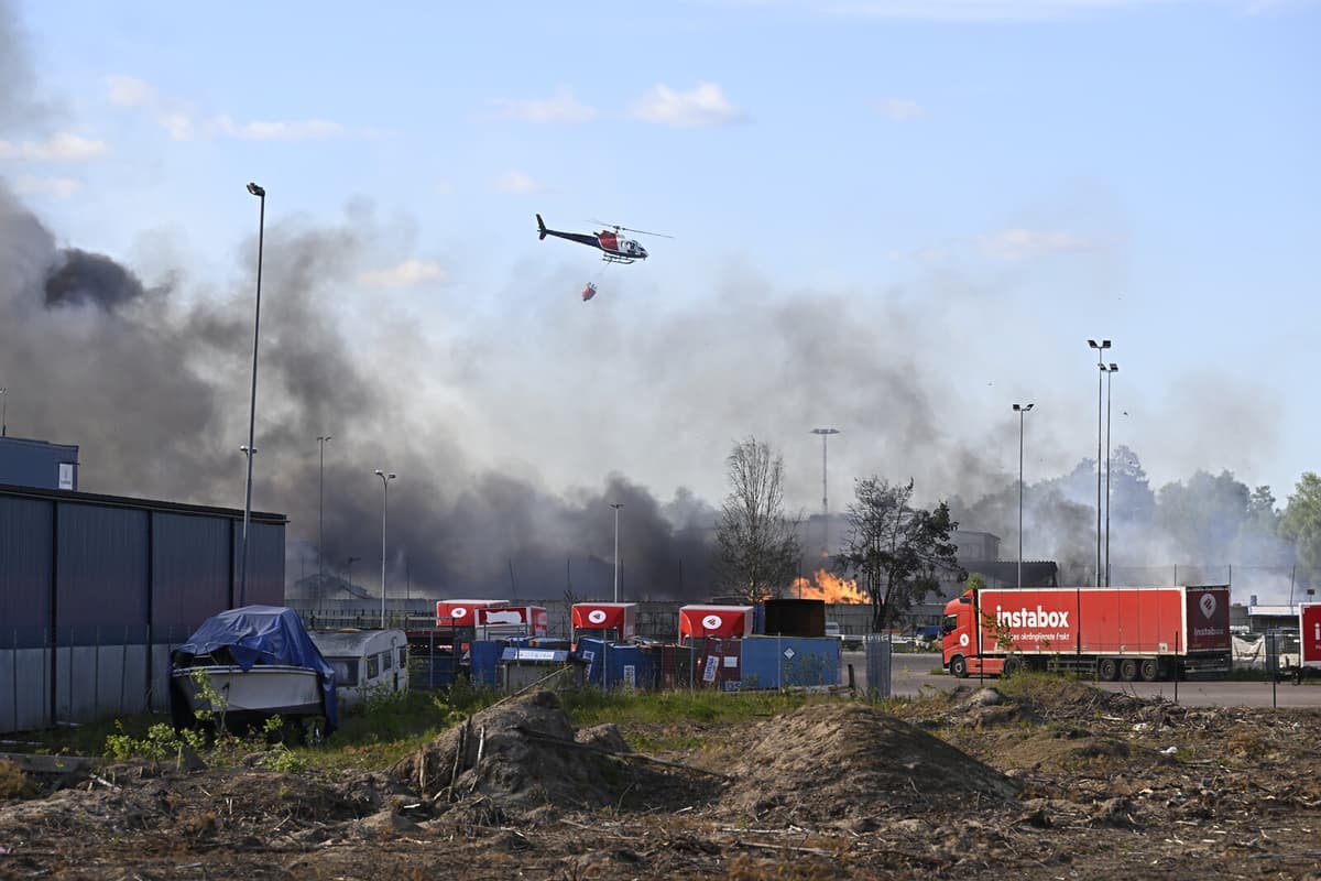 Karlstad Recycling Plant Fire Continues as Public Warning Lifted