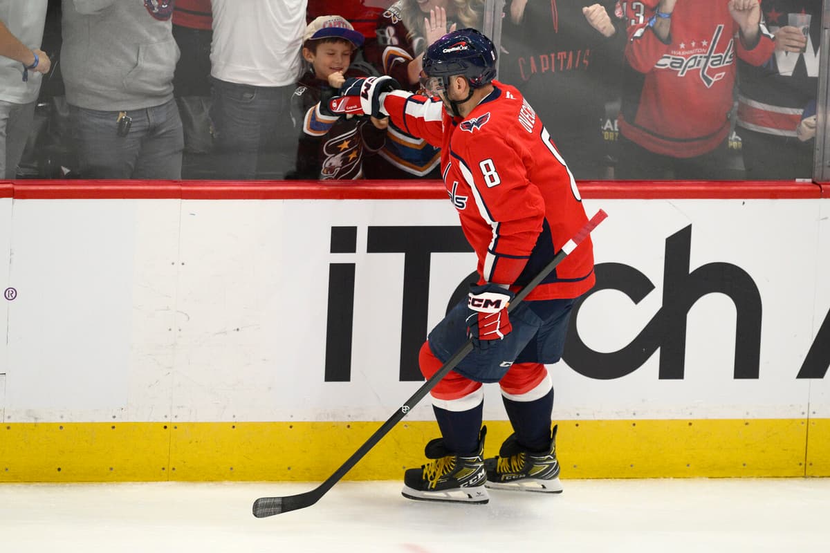Ovetjkin Nears Gretzky's NHL Goal Record with Latest Score