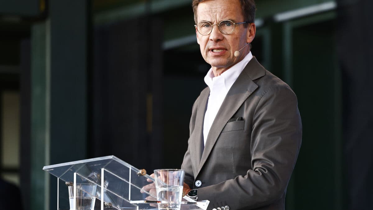 Kristersson Urges Thunberg's Gaza Convoy to Return Home