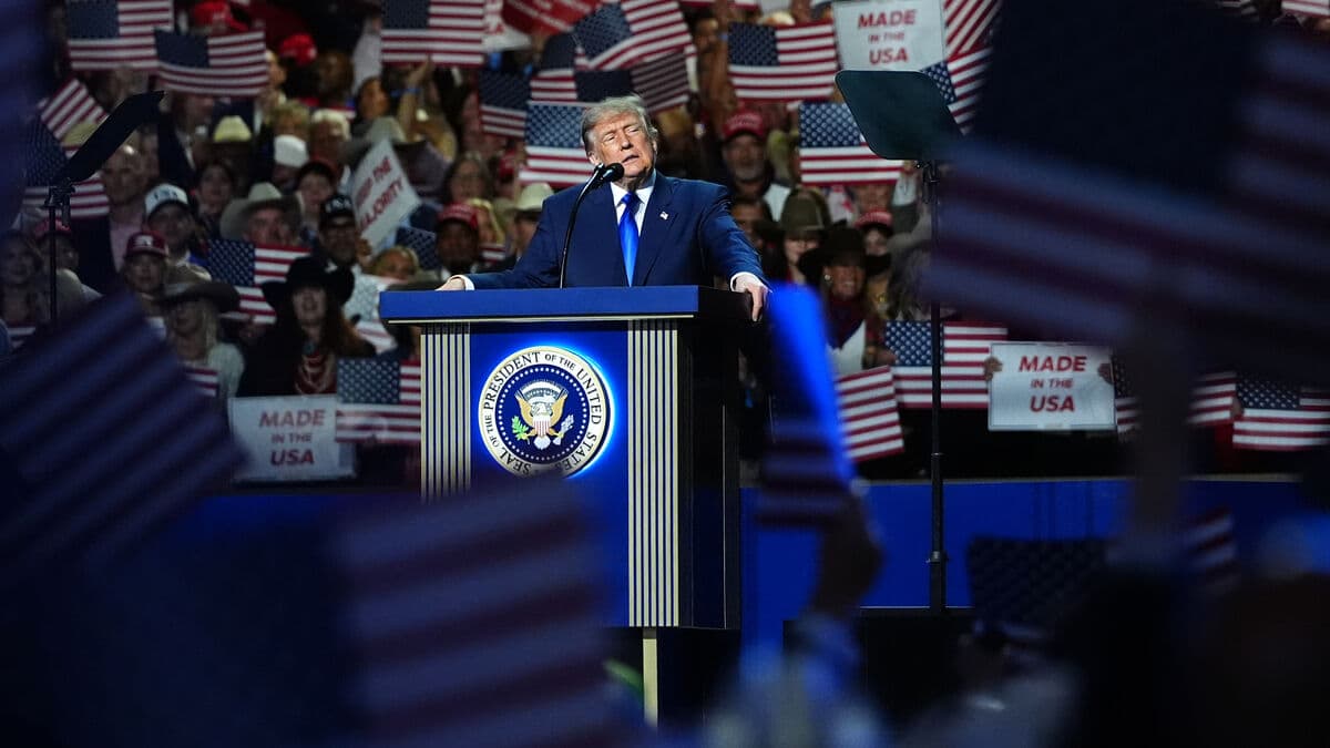 Trump promises $5,000 for Americans if Republicans win midterm elections