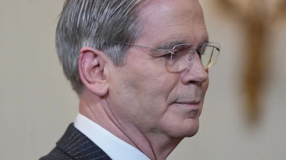 US temporarily eases sanctions on Russian oil to allow sale to India