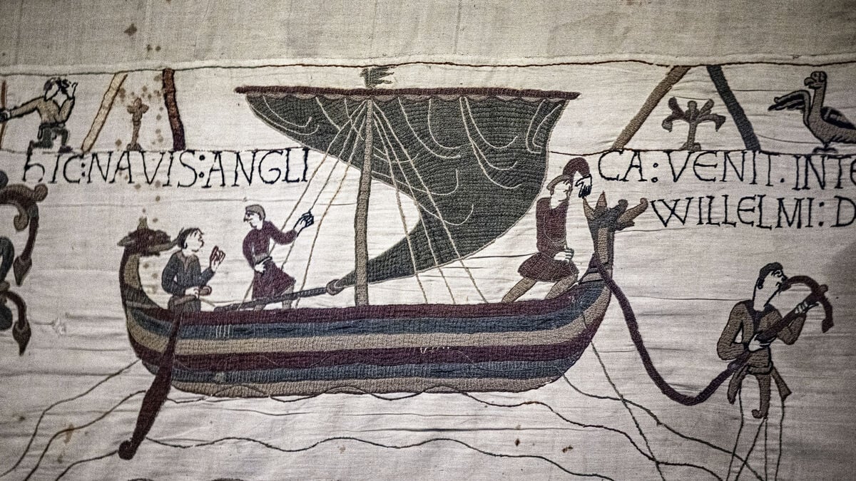 Bayeux Tapestry arrives in London for first time in nearly 1,000 years