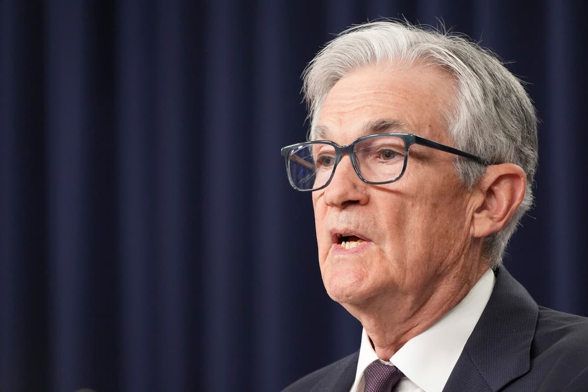 Trump Criticizes Fed Chair Powell for Not Lowering Interest Rates