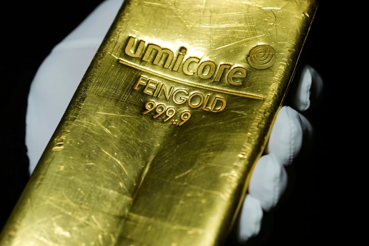 Gold Price Declines After Tariff Pause Announcement