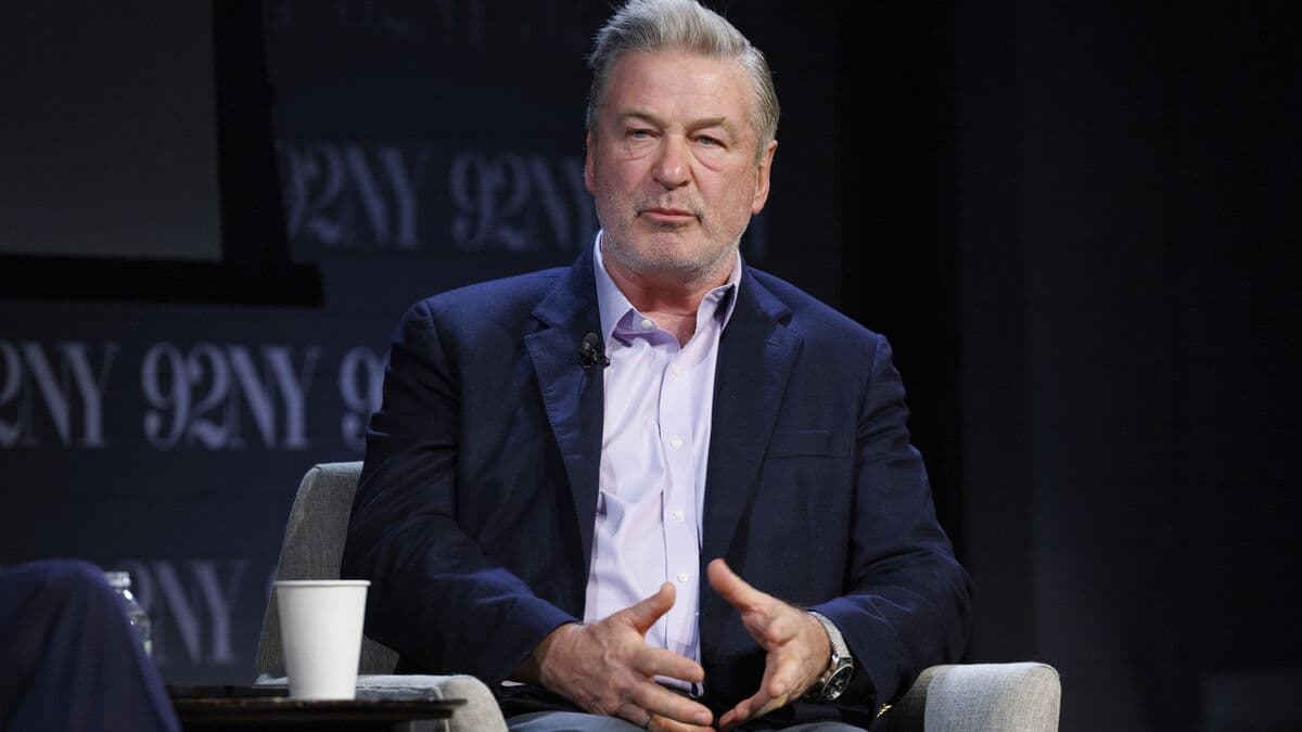 Alec Baldwin and Brother Unharmed in Car Crash with Tree