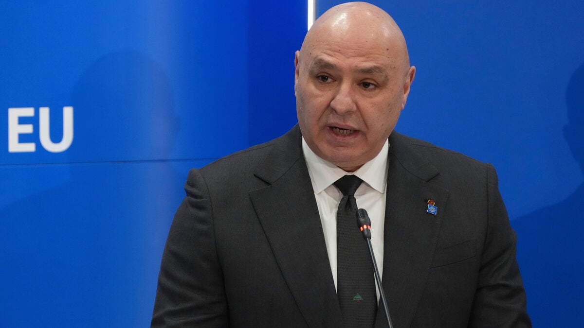 Lebanon's president tells Iran to stay away