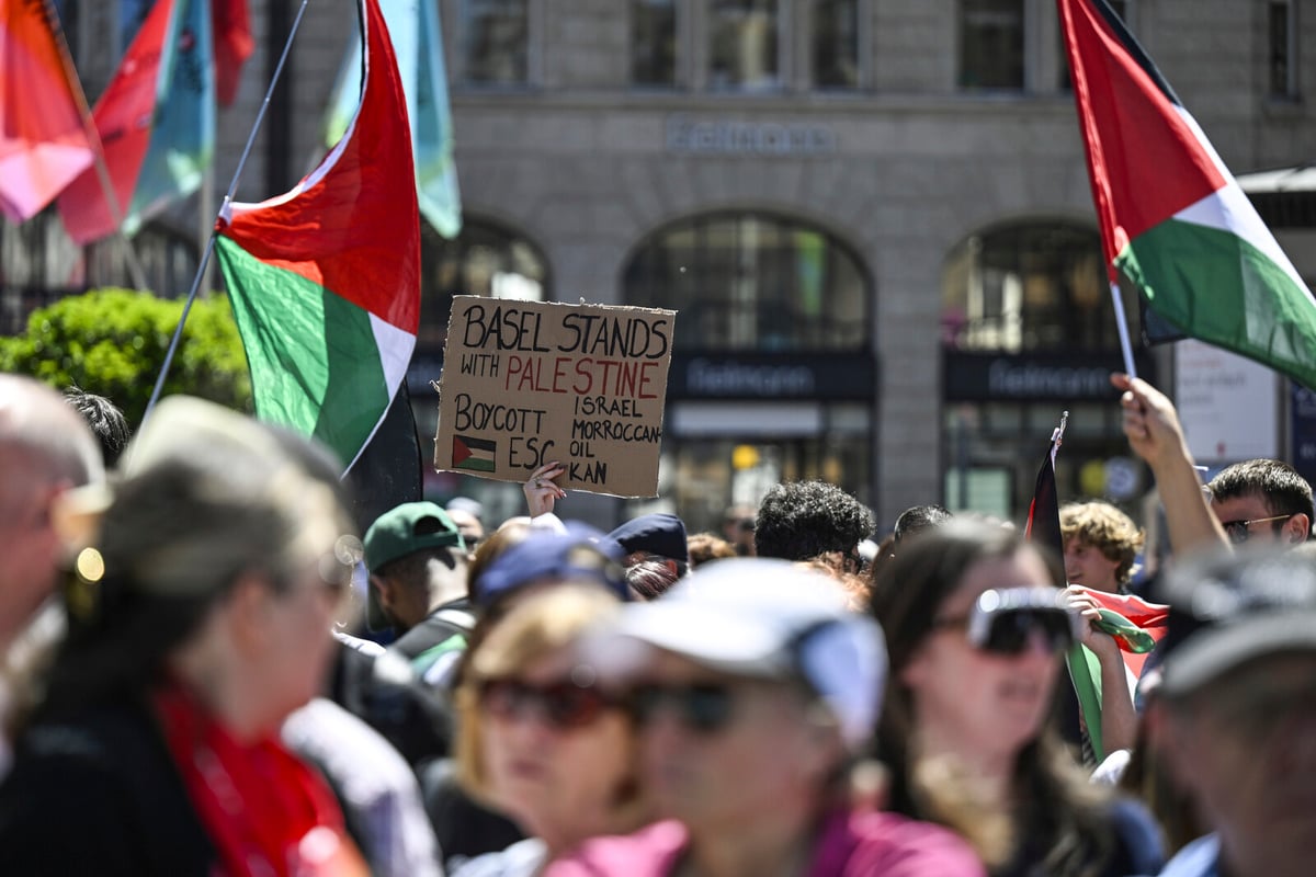 Palestinian Flags Prominent at European Championship Opening