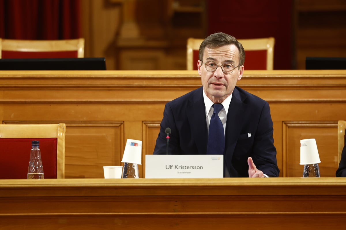 Kristersson Faces Constitutional Committee Over Climate Policy Concerns