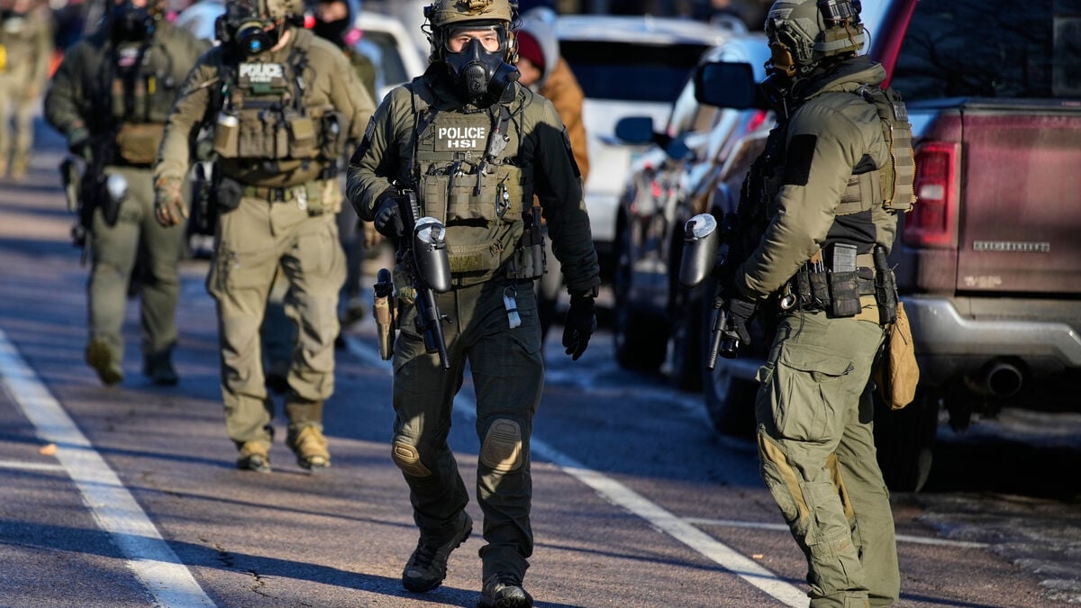 Man suspected to have been killed by guards at ICE facility in Texas