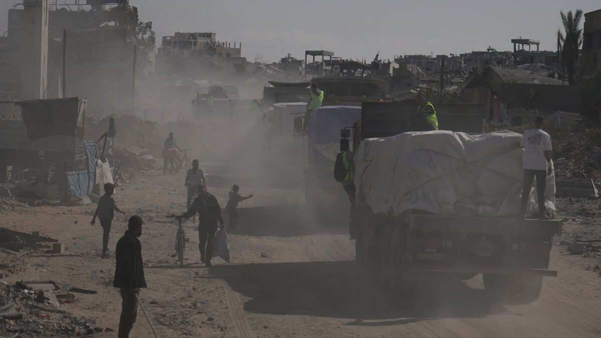 Israel Strikes Southern Gaza Amid Ceasefire Tensions