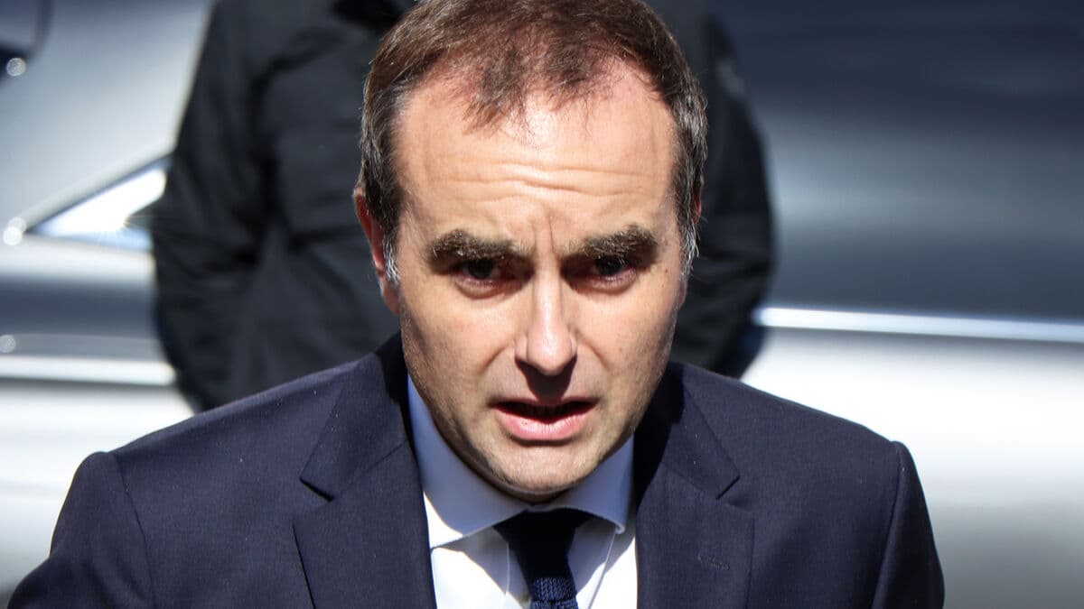 France's Lecornu Unveils New Government with 34 Ministers