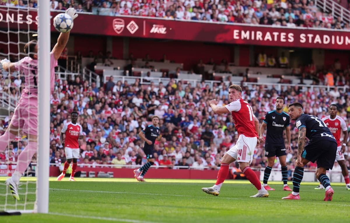Gyökeres Nets First Arsenal Goal in Friendly Against Athletic Club