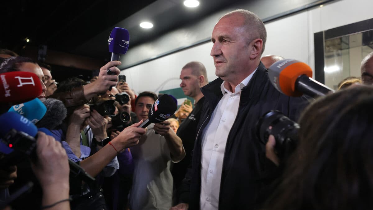 Ex-president Rumen Radev wins majority in Bulgaria