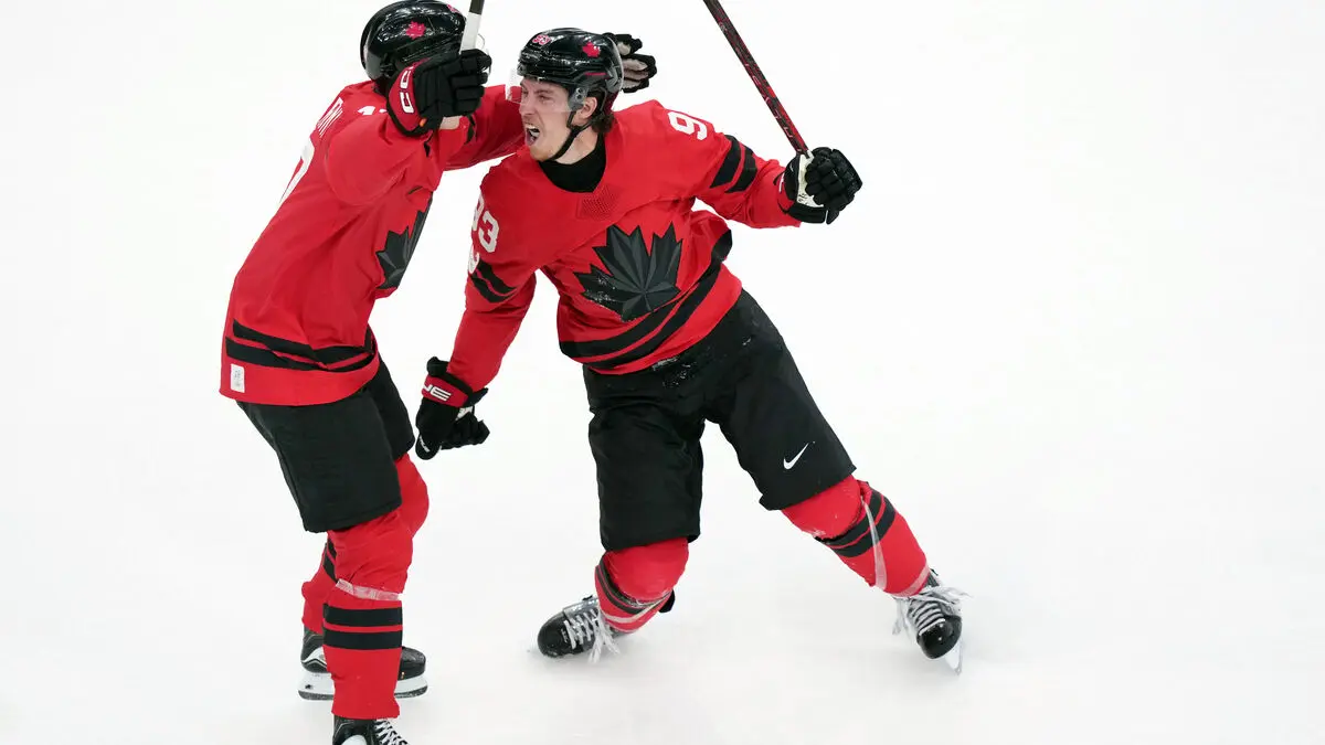 Avoided fiasco - Canada continues in Olympic hockey