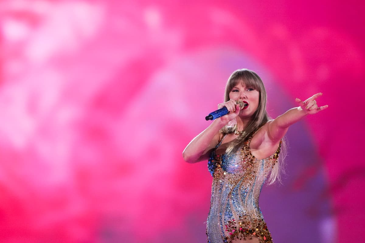 Taylor Swift Records New Album in Sweden with Max Martin and Shellback