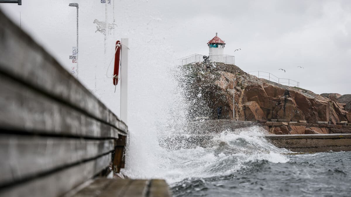 Storm Amy Approaches Sweden as SMHI Expands Weather Warnings