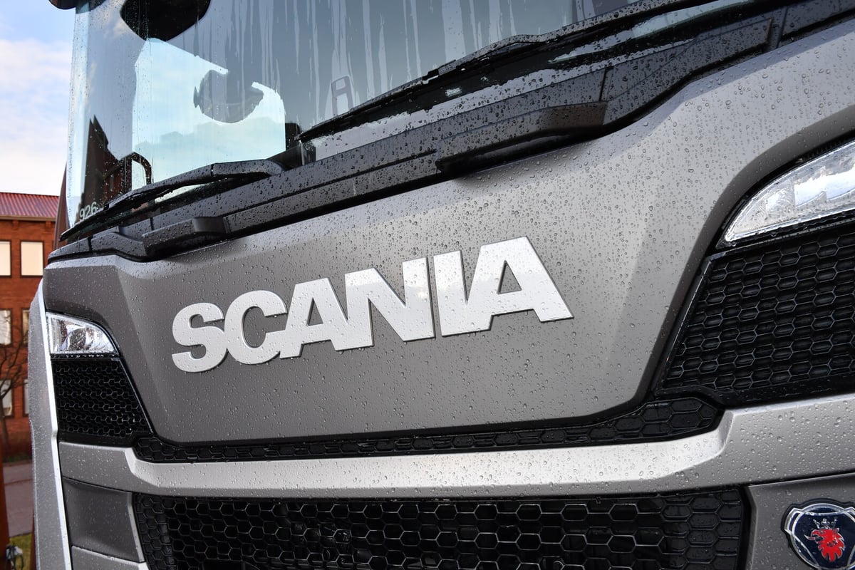 Scania Sales Drop 16 Percent in First Quarter