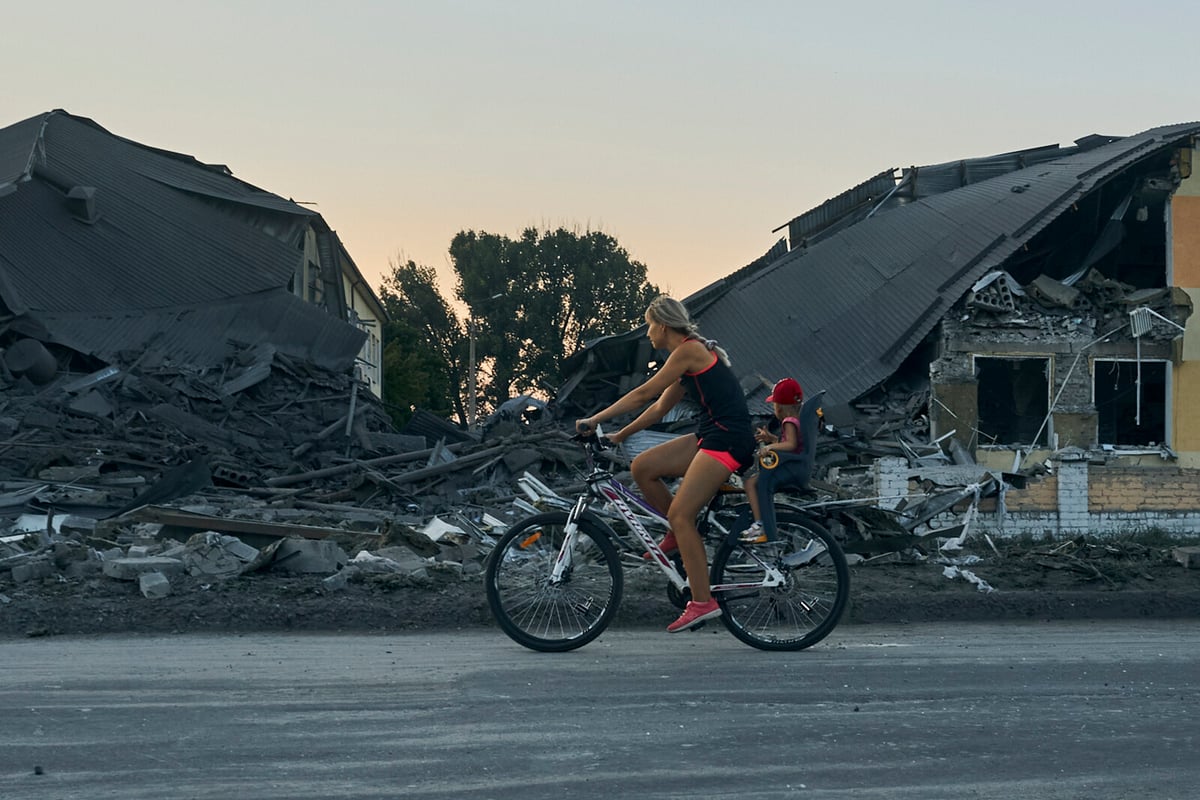 Ukrainian Soldiers Skeptical of Peace Talks Amid Ongoing Conflict