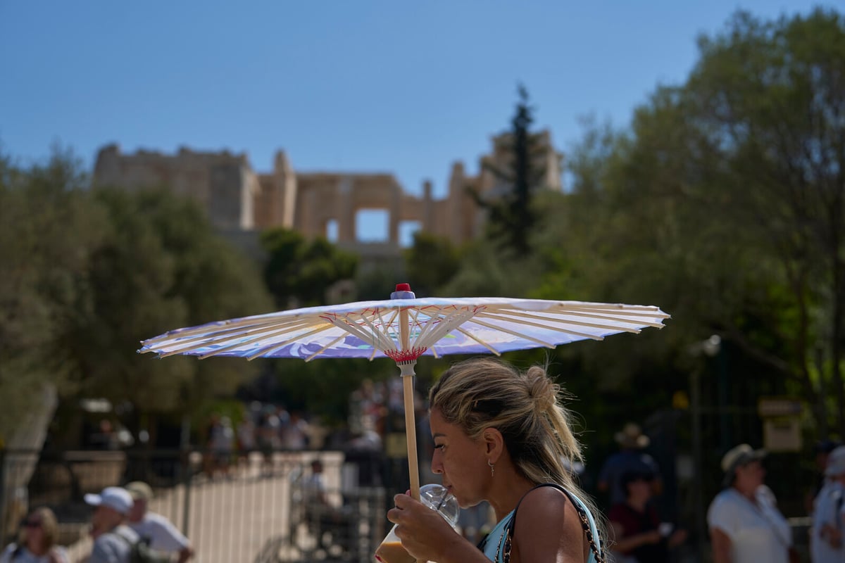 Acropolis in Athens Closes Temporarily Due to Heatwave