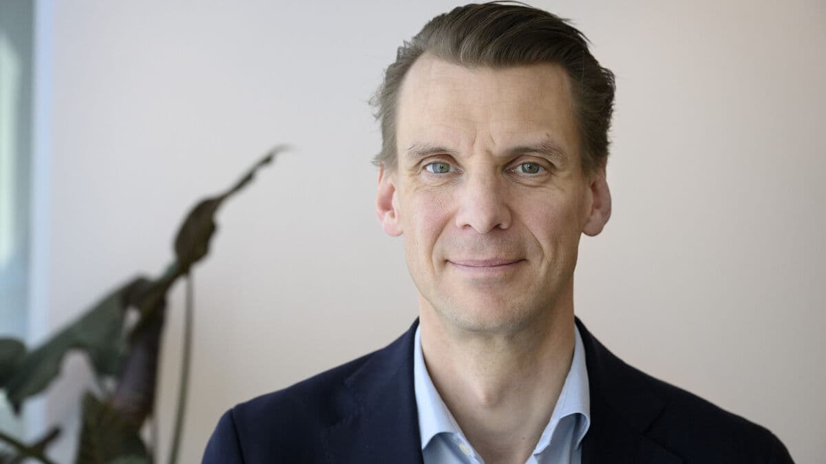 Investor Calls for Higher Board Member Fees to Boost Competitiveness